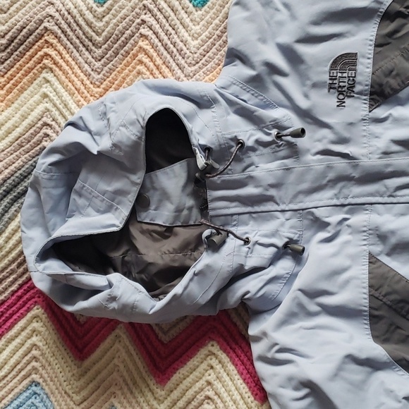 North Face women's Blue Hyvent Vented Hooded Rain Snow Skirt Lined Jacket medium - Picture 2 of 16